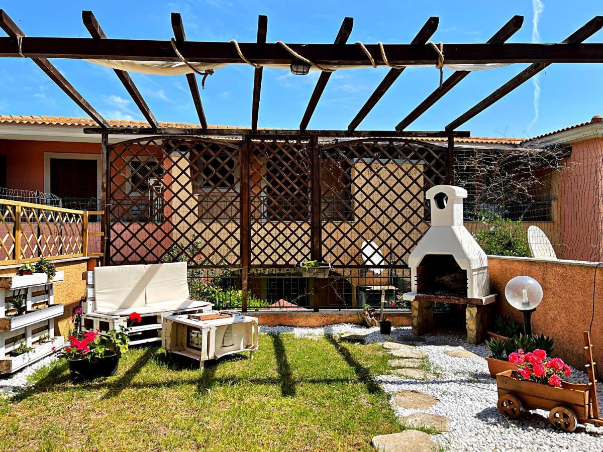 Appartement Casa Quasimodo, Con Patio E Giardino Privato à Olbia Extérieur photo