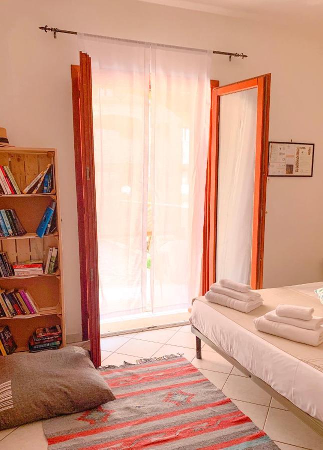 Appartement Casa Quasimodo, Con Patio E Giardino Privato à Olbia Extérieur photo